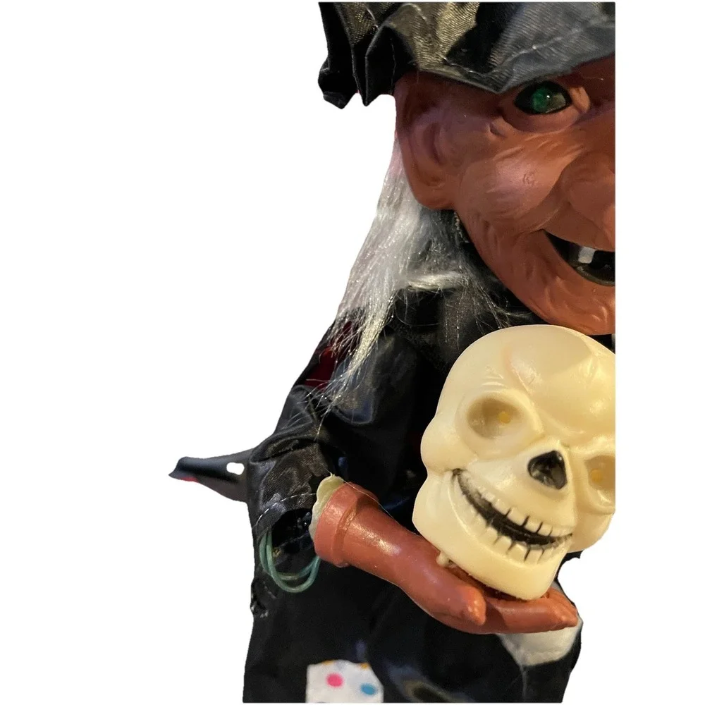Vintage 1988 Halloween Witch 16